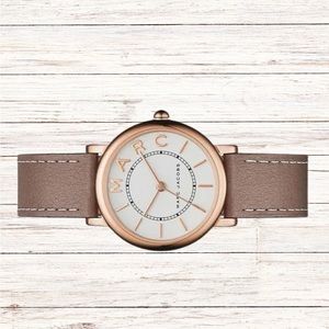 Marc Jacobs watch with brown leather strap